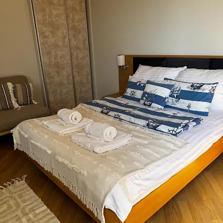 Daire Apartament Nad Morzem *